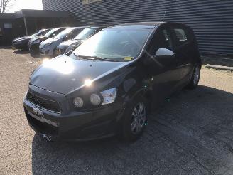 uszkodzony samochody osobowe Chevrolet Aveo  2012/6