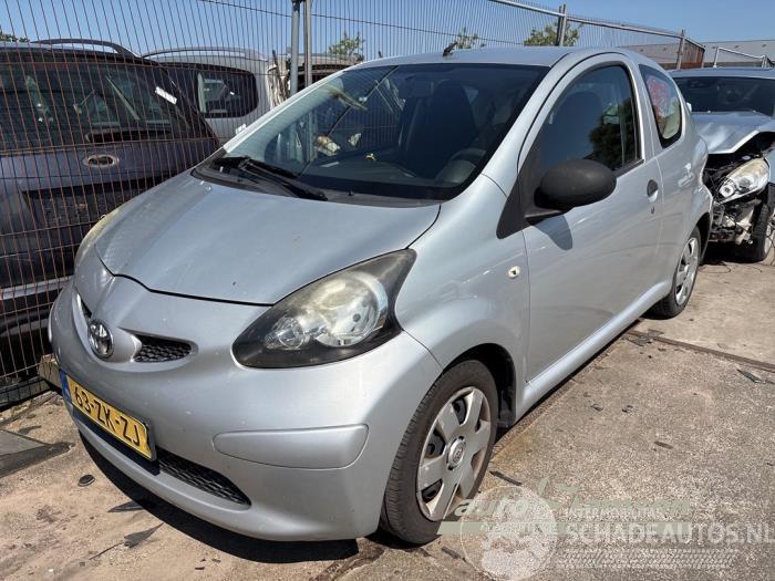 Toyota Aygo Aygo (B10), Hatchback, 2005 / 2014 1.0 12V VVT-i