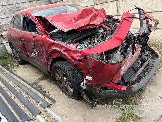 Vrakbiler auto Mazda CX-30 CX-30 (DM), SUV, 2019 2.0 e-SkyActiv-G 150 16V 2021/6