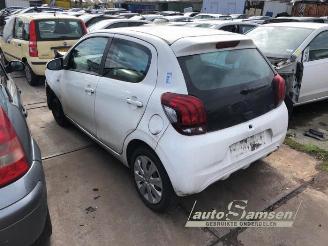 Peugeot 108 108, Hatchback, 2014 1.0 12V VVT-i picture 2