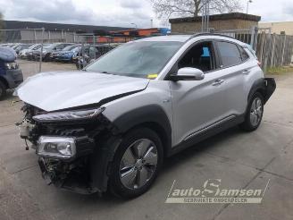 Salvage car Hyundai Kona Kona (OS), SUV, 2017 / 2023 64 kWh 2020/12