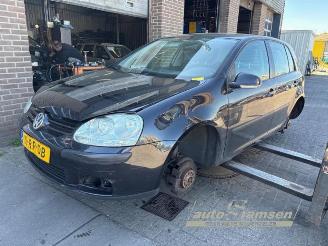 Coche siniestrado Volkswagen Golf Golf V (1K1), Hatchback, 2003 / 2010 1.6 FSI 16V 2005/6