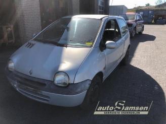 Vrakbiler auto Renault Twingo Twingo (C06), Hatchback 3-drs, 1993 / 2007 1.2 2001/10
