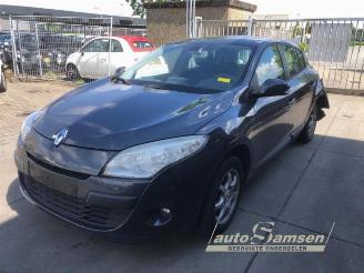 demontáž osobní automobily Renault Mégane Megane III Berline (BZ), Hatchback 5-drs, 2008 / 2017 1.5 dCi 90 2010/11