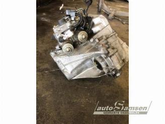Toyota Yaris Yaris II (P9), Hatchback, 2005 / 2014 1.3 16V VVT-i picture 10