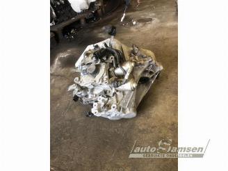 Toyota Yaris Yaris II (P9), Hatchback, 2005 / 2014 1.3 16V VVT-i picture 14