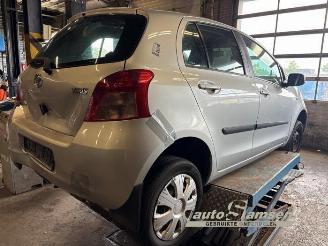 Toyota Yaris Yaris II (P9), Hatchback, 2005 / 2014 1.3 16V VVT-i picture 5