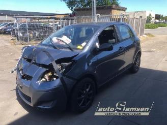 Uttjänta bilar auto Toyota Yaris Yaris II (P9), Hatchback, 2005 / 2014 1.33 16V Dual VVT-I 2009/5