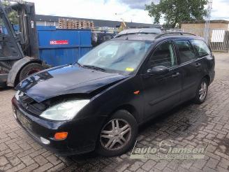 Coche siniestrado Ford Focus Focus 1 Wagon, Combi, 1998 / 2004 1.6 16V 2001/4