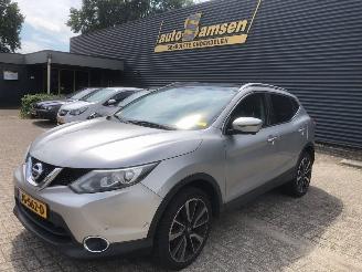 Vaurioauto  passenger cars Nissan Qashqai  2016/3