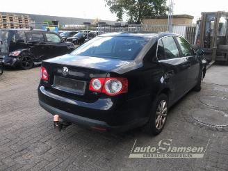 Volkswagen Jetta Jetta III (1K2), Sedan, 2005 / 2010 1.6 FSI 16V picture 5