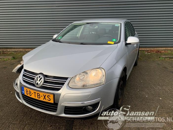 Volkswagen Jetta Jetta III (1K2), Sedan, 2005 / 2010 2.0 16V FSI