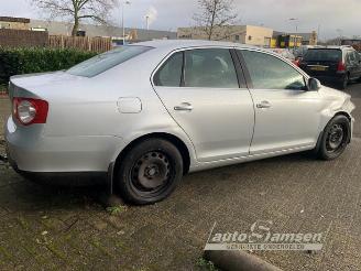 Volkswagen Jetta Jetta III (1K2), Sedan, 2005 / 2010 2.0 16V FSI picture 5