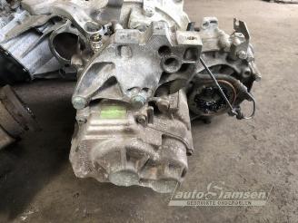 Volkswagen Jetta Jetta III (1K2), Sedan, 2005 / 2010 2.0 16V FSI picture 19