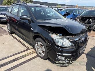Purkuautot passenger cars Hyundai I-30 i30 Crosswagon (WWH), Combi, 2007 / 2012 1.4 CVVT 16V 2010/6