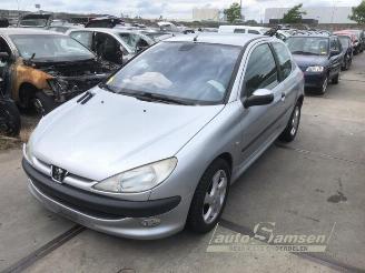 Dezmembrări autoturisme Peugeot 206 206 (2A/C/H/J/S), Hatchback, 1998 / 2012 1.4 XR,XS,XT,Gentry 2001/7