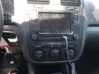 Volkswagen Golf  picture 12
