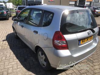 Salvage car Honda Jazz Jazz (GD/GE2/GE3), Hatchback, 2002 / 2008 1.3 i-Dsi 2002/7