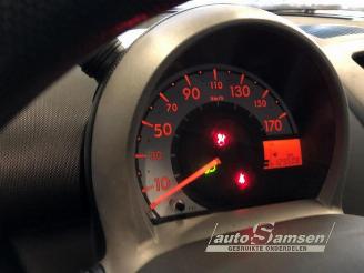Coche siniestrado Peugeot 107 107, Hatchback, 2005 / 2014 1.0 12V 2006/5
