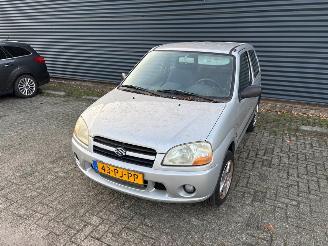 Auto incidentate Suzuki Ignis With Airco - Ignis (FH) - Hatchback 2000 / 20051.3 16V Hatchback  Benzine 1.328cc 61kW (83pk) FWD 2001-06/2003-02 (FHV51; FHX51) M13A 2004/7