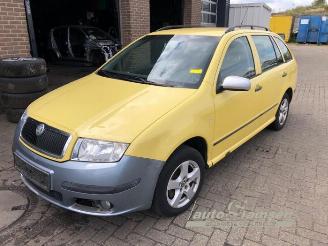 Vrakbiler auto Skoda Fabia Fabia (6Y5), Combi 5-drs, 2000 / 2007 1.9 TDi 2005/1