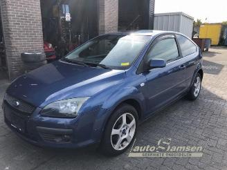 Vrakbiler auto Ford Focus Focus 2, Hatchback, 2004 / 2012 1.6 16V 2007/11