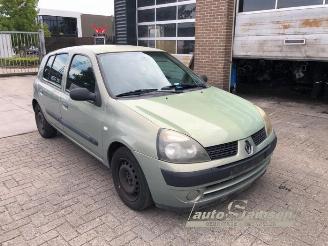 Coche siniestrado Renault Clio Clio II (BB/CB), Hatchback, 1998 / 2016 1.2 2003/3