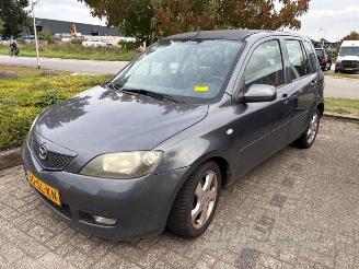 Vrakbiler auto Mazda 2 2 (NB/NC/ND/NE), Hatchback, 2003 / 2007 1.4 16V 2006/2