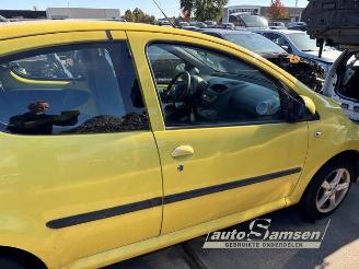 Peugeot 107 107, Hatchback, 2005 / 2014 1.0 12V picture 13