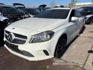 Dezmembrări autoturisme Mercedes A-klasse A (W176), Hatchback, 2012 / 2018 1.6 A-160 16V 2015/12