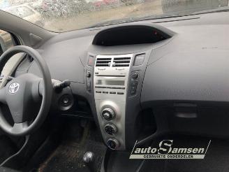 Toyota Yaris Yaris II (P9), Hatchback, 2005 / 2014 1.0 12V VVT-i picture 7
