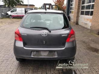 Toyota Yaris Yaris II (P9), Hatchback, 2005 / 2014 1.0 12V VVT-i picture 4
