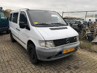 Voiture accidenté Mercedes Vito  2002/12