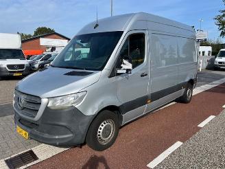 Schade bestelwagen Mercedes Sprinter 314 CDI 105KW L2H2 AUTOM. AIRCO KLIMA NAVI CAMERA 2019/1