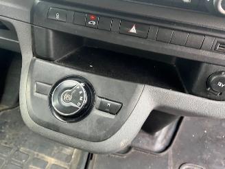 Opel Vivaro 2.0 CDTI 90KW  L2H1 LANG AUTOM.  KLIMA EURO6 94.000KM picture 10