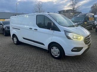 krockskadad bil bedrijf Ford Transit Custom 2.0 TDCI 96KW L2H1 LANG  AIRCO KLIMA EURO6 2022/3