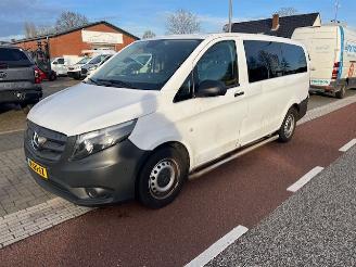 krockskadad bil bedrijf Mercedes Vito TOURER 116 CDI 120KW AUTOM. PKW BRIEF 8P!  KLIMA 2020/2