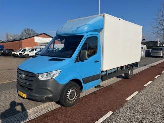 Vaurioauto  commercial vehicles Mercedes Sprinter 311 CDI MEUBELBAK 2020/12