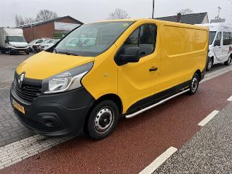 Avarii auto utilitare Renault Trafic 1.6 DCI  LANG L2H1 AIRCO KLIMA EURO6 2018/8