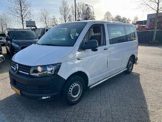 Coche accidentado Volkswagen Transporter 2.0 TDI 110KW AUTOM. KOMBI PKW BRIEF 8P KLIMA EURO6 2017/10
