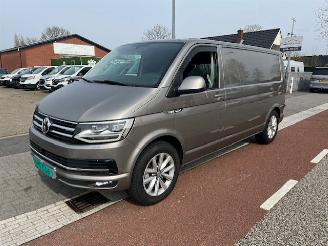 danneggiata veicoli commerciali Volkswagen Transporter 2.0 TDI 150kw L2H1 AUTOMAAT LANG EURO6 2017/10