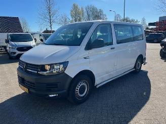 skadebil auto Volkswagen Transporter 2.0 TDI 110KW  KOMBI AUTM. BRIEF PKW 8P KLIMA EURO6 2017/6