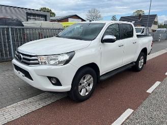 Unfall Kfz Van Toyota Hilux 2.4 D-4D 110KW AUTOM. DOUBLE CAB. KLIMA 4WD EURO6 2019/6