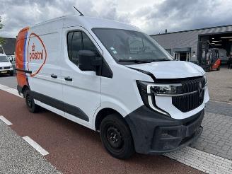 damaged commercial vehicles Renault Master 2.0 DCI 96KW L2H2  AIRCO KLIMA NEW MODEL!! 2025/1