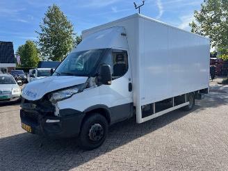 krockskadad bil bedrijf Iveco Daily 70C18 3.0D  132KW HIMATIC AUT.  KOFFER  LAADKLEP LBW KLIMA 2018/10