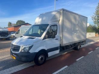 krockskadad bil bedrijf Mercedes Sprinter 513 CDI 95KW 432 KOFFER DL  LAADKLEP LBW KLIMA AIRCO 2016/2
