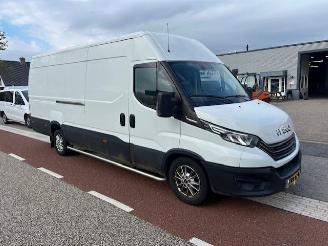 krockskadad bil bedrijf Iveco Daily 35S18 3.0D 129KW MAXI L4H3 HIMATIC AUT. KLIMA AIRCO EURO6 2022/3