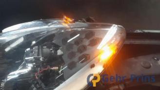 BMW 5-serie 5 serie (F10), Sedan, 2009 / 2016 523i 24V picture 14