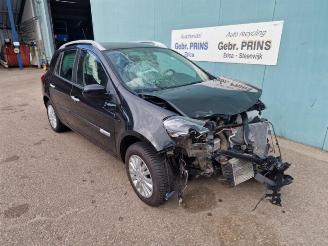demontáž osobní automobily Renault Clio Clio III Estate/Grandtour (KR), Combi, 2007 / 2014 1.2 16V TCE 100 2010/10