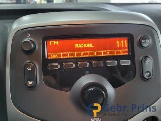 Peugeot 108 108, Hatchback, 2014 1.0 12V picture 9